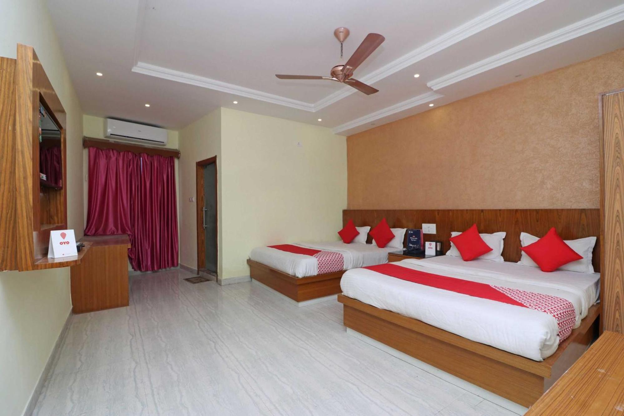 Hotel O G K Palace Bodh Gaya Exterior foto